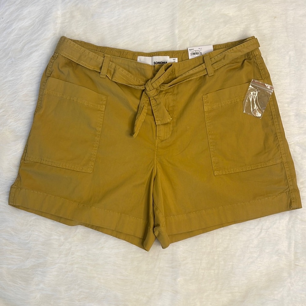 SOMoNA SHORTS 18